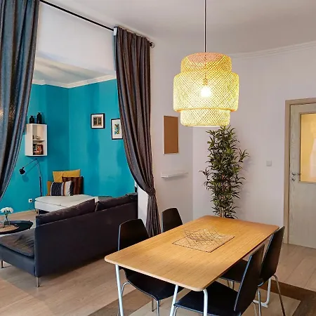 Newly Refurbished In The City Center Apartamento *