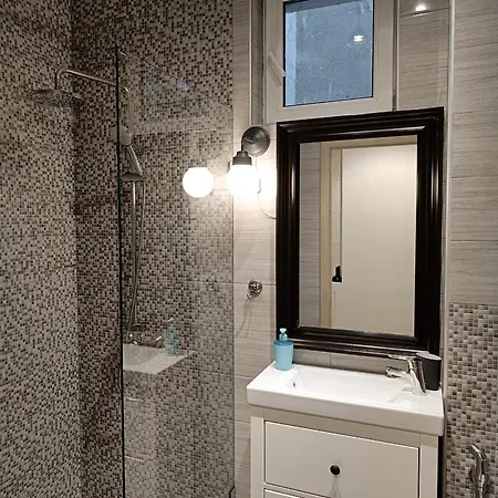 Apartamento Newly Refurbished In The City Center Sófia