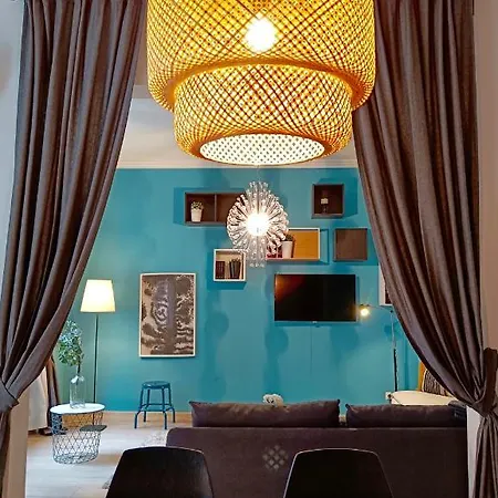 Newly Refurbished In The City Center Apartamento *